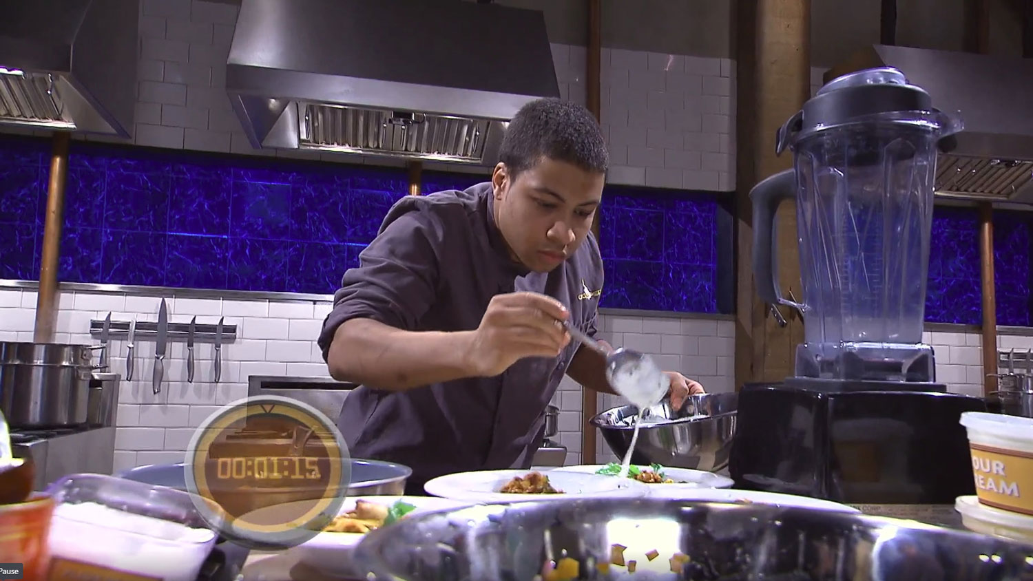 Sakari Smithwick ’16 excels on the cooking show