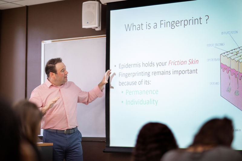 Faculty member Scott Swayze teaching a class